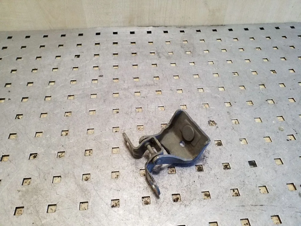Tailgate/trunk/boot hinge 9683294280