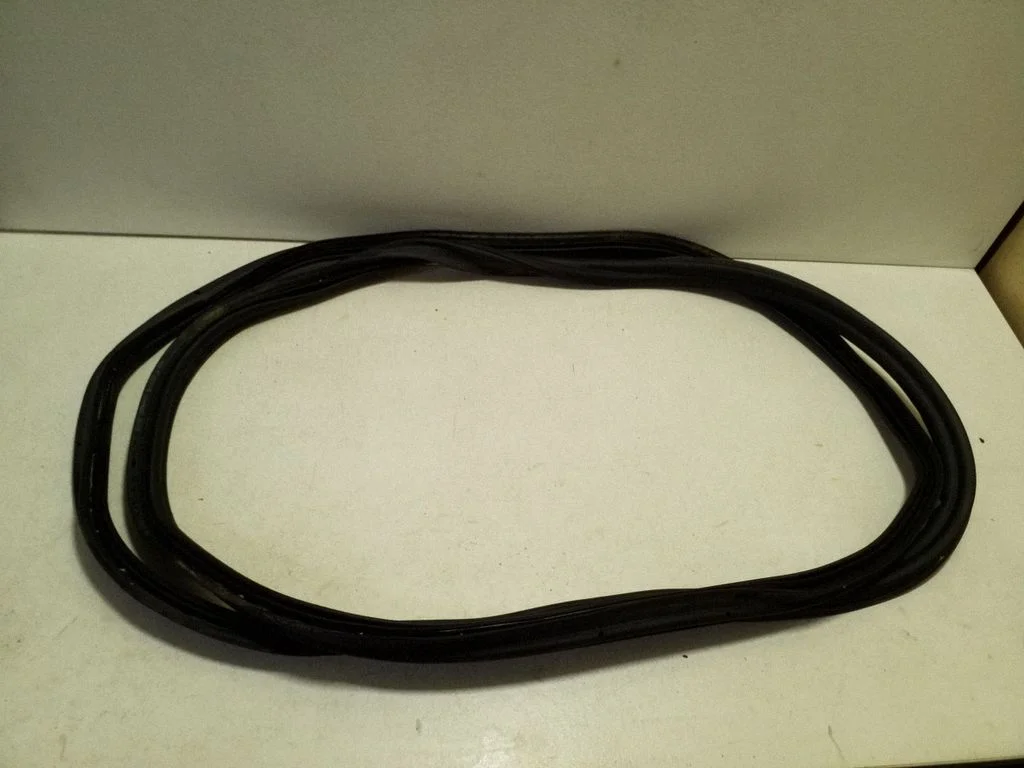 Loading door rubber seal (on body) – Volkswagen Tiguan Allspace (2017-)