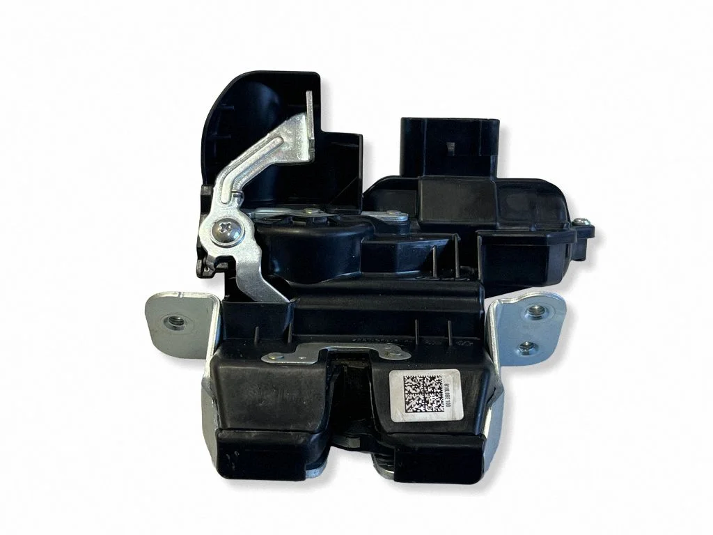 Tailgate/trunk/boot lock/catch/latch 818L0BE100