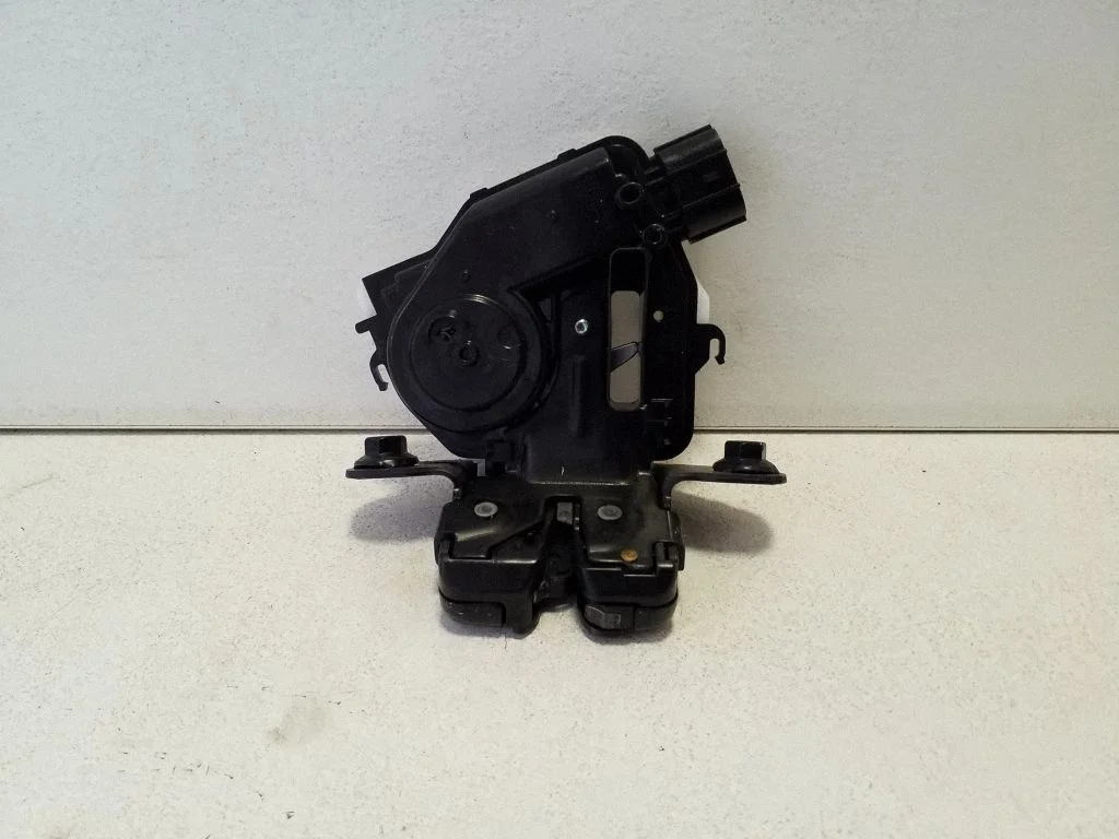 Tailgate/trunk/boot lock/catch/latch