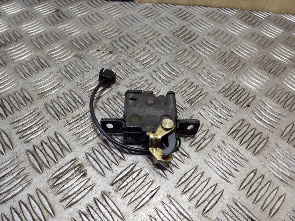 Tailgate/trunk/boot lock/catch/latch 4A9827506C
