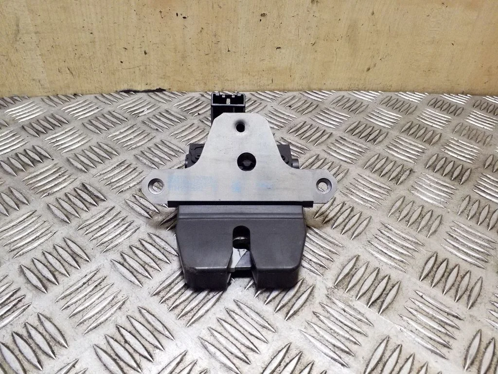 Tailgate/trunk/boot lock/catch/latch 8M51R442A66EA