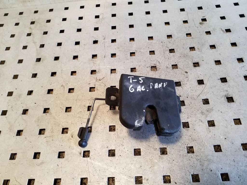 Tailgate/trunk/boot lock/catch/latch