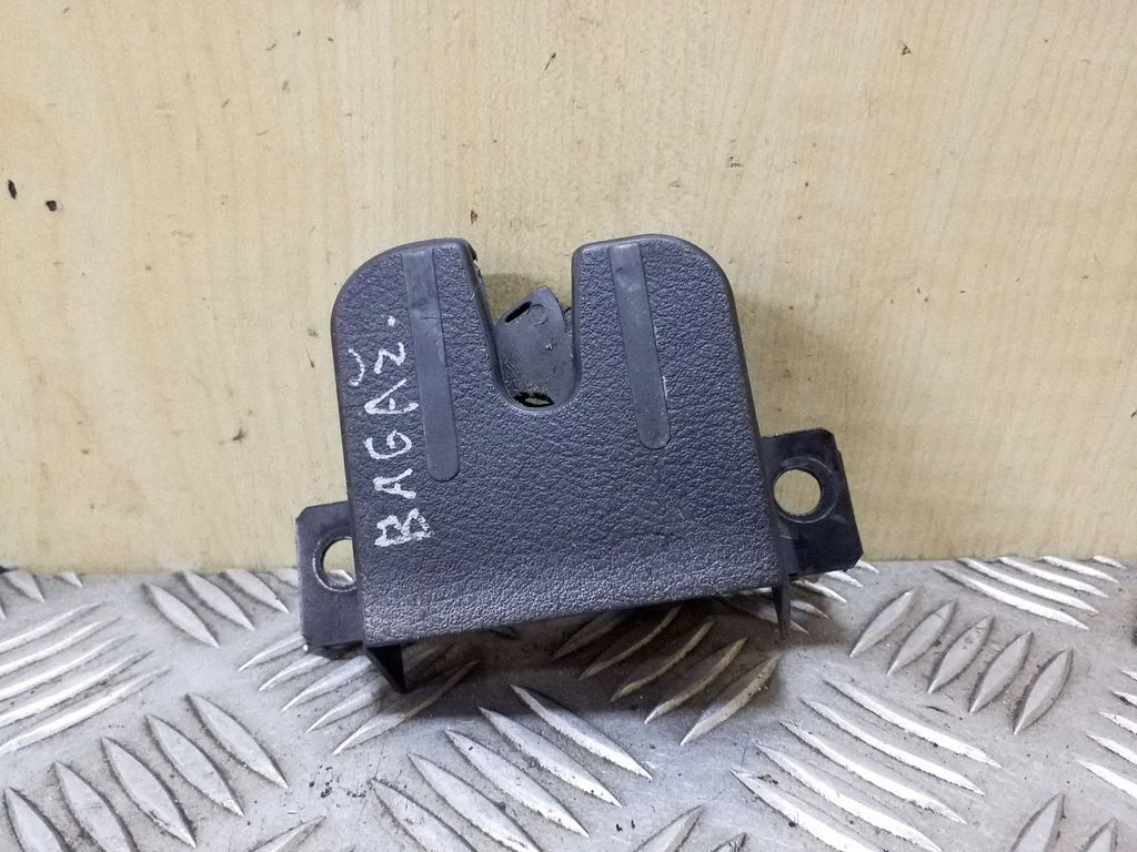 Tailgate/trunk/boot lock/catch/latch 1J9827505