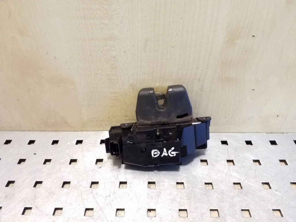Tailgate/trunk/boot lock/catch/latch 9684648680