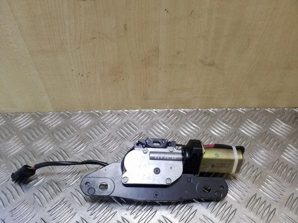 Tagaluugi lukk 67148362371