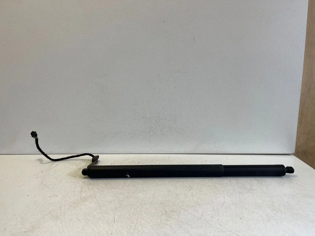 Tailgate/trunk strut/damper 81A827851C – Audi SQ2 GA (2017-)