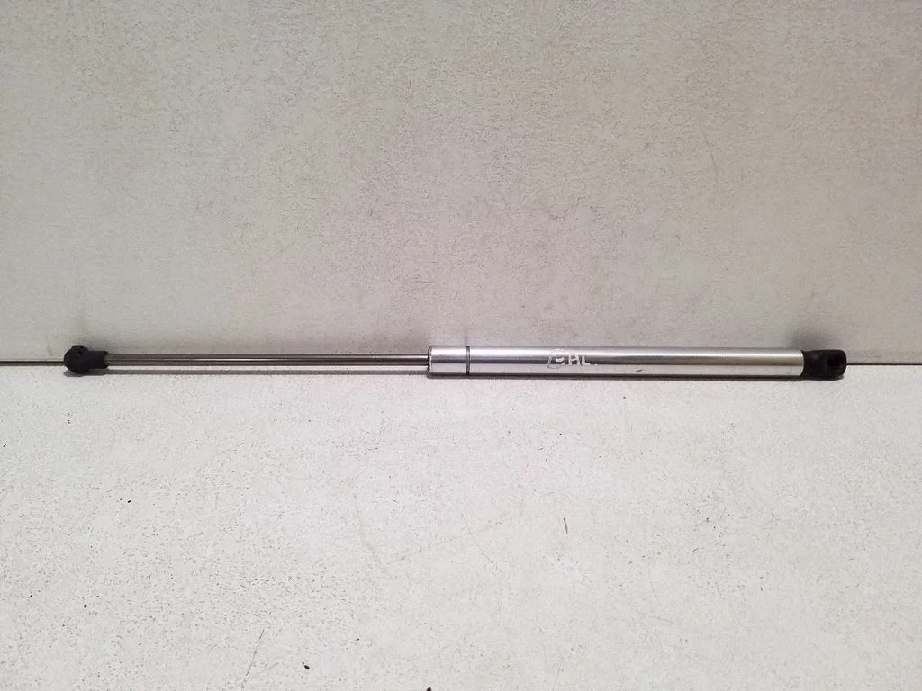 Tailgate/trunk strut/damper – Volkswagen Golf IV (1998-2005)