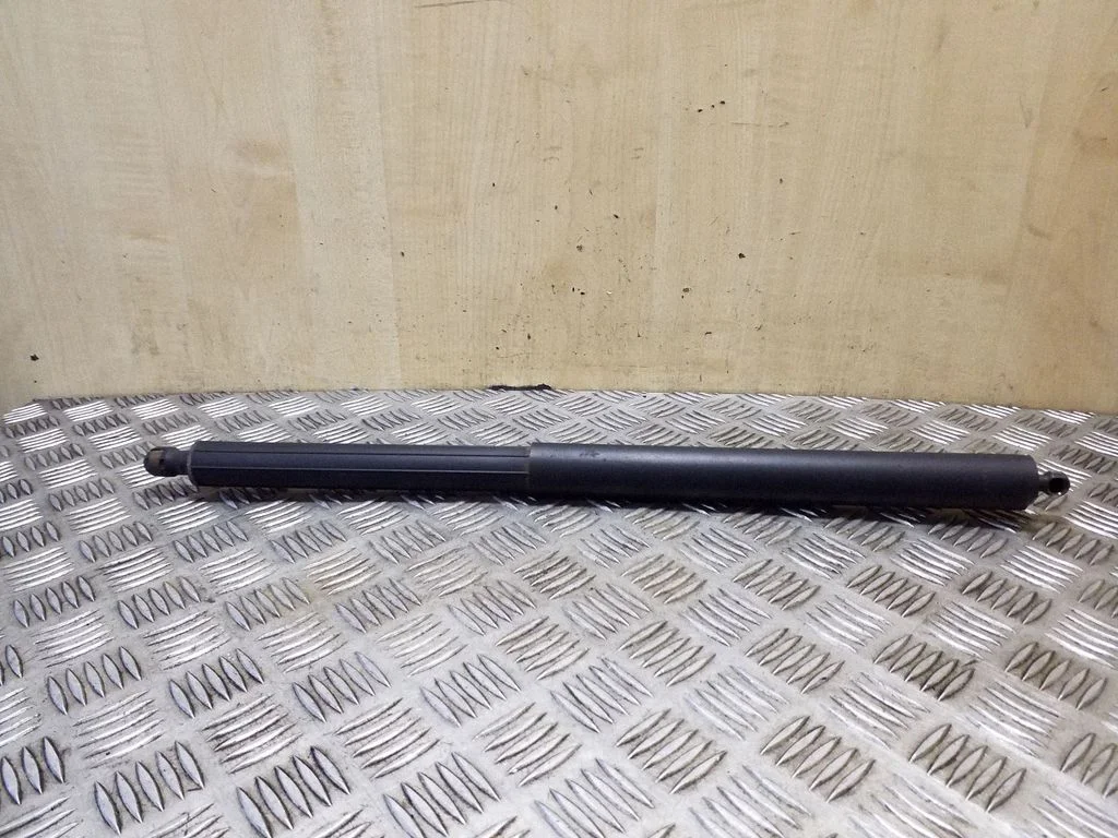 Tailgate/trunk strut/damper – Mercedes-Benz ML-Class W164 (2005-2011)