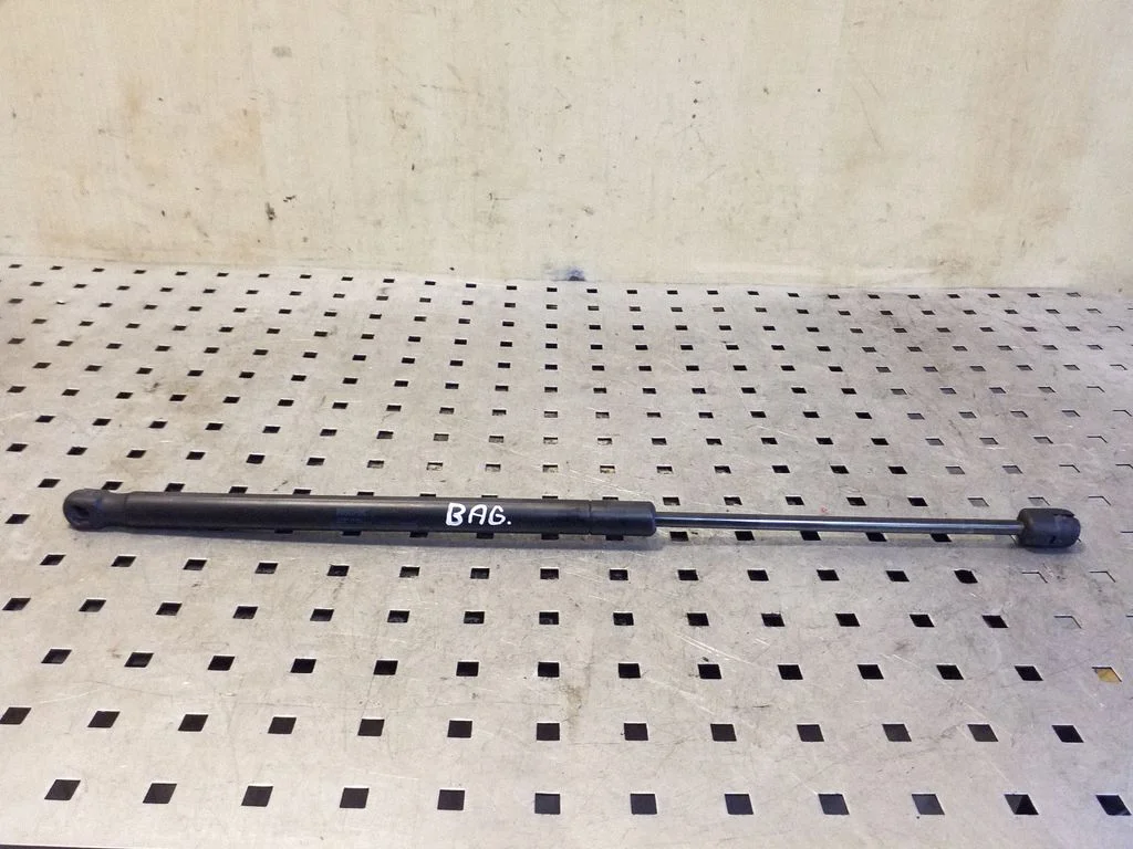 Aizmugurējā vāka amortizators 51249801386 – Mini Cooper Countryman R60 (2011-2016)