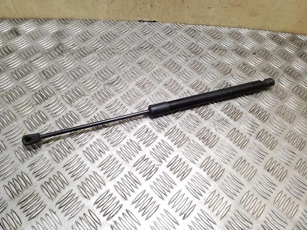 Tailgate/trunk strut/damper 8R0827552A