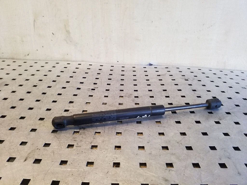 Tagaluugi gaasiamortisaator 30779837 – Volvo S80 (2007-2013)