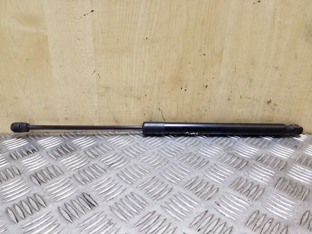 Tailgate/trunk strut/damper – Audi Q5 SQ5 8R (2008-2017)