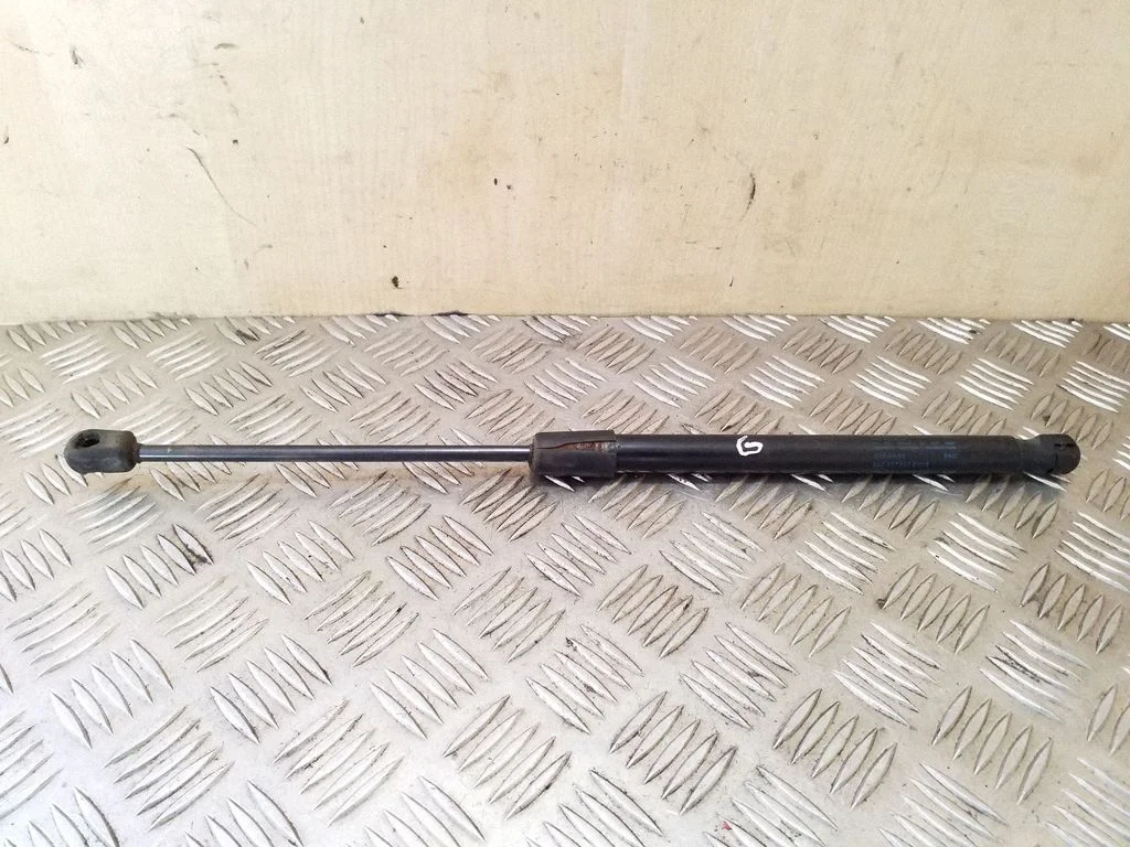 Tagaluugi gaasiamortisaator 3AF827550B