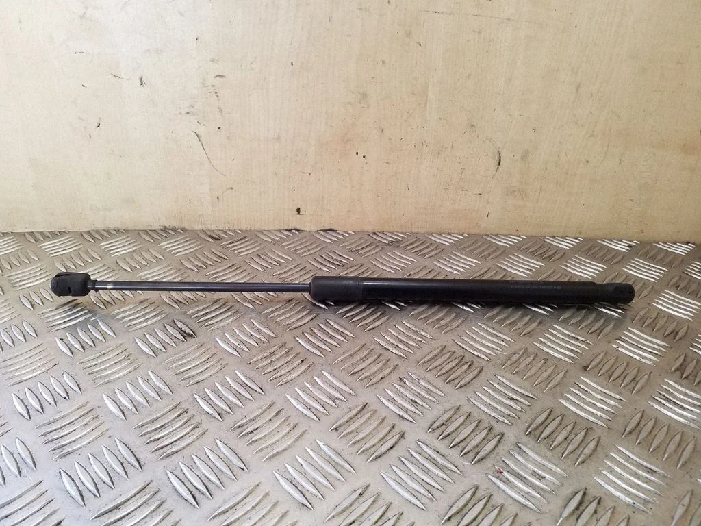 Tagaluugi gaasiamortisaator 3AF827550B
