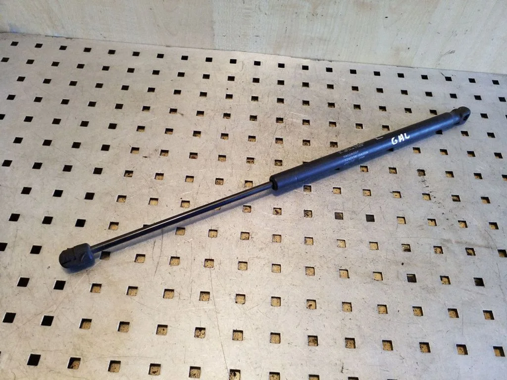 Tailgate/trunk strut/damper 5802A007