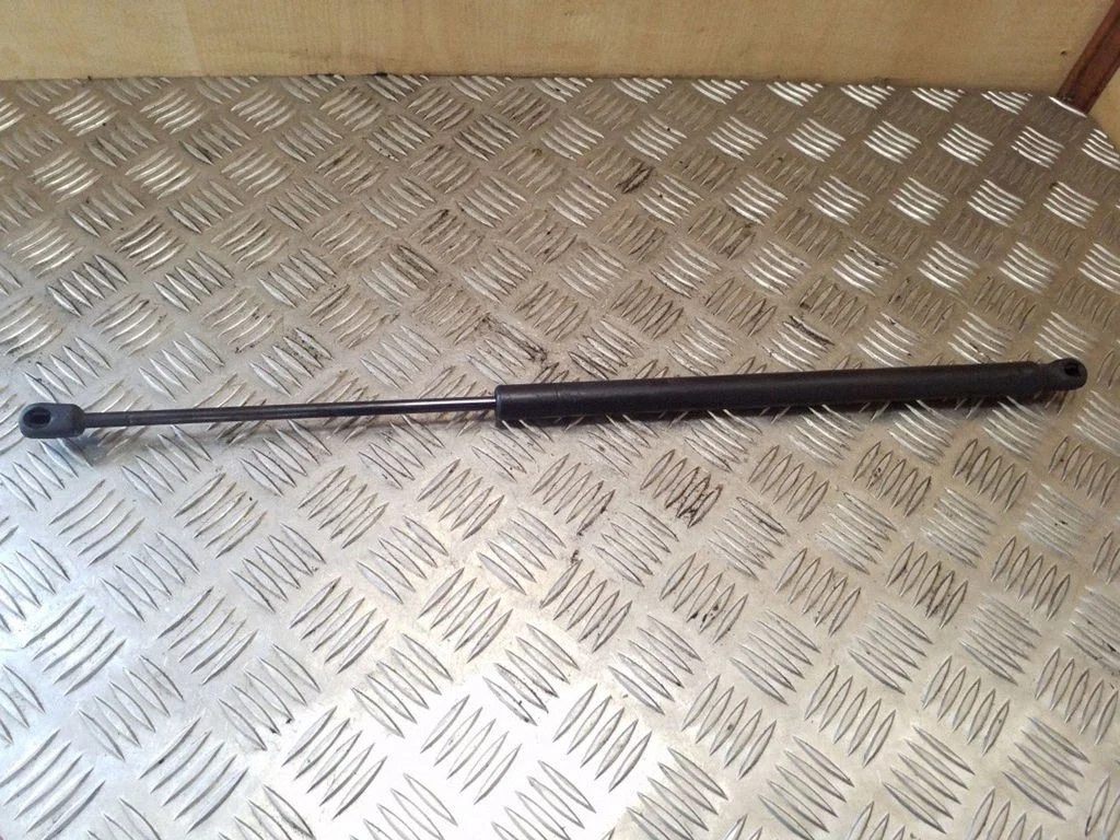 Tailgate/trunk strut/damper 817701F010