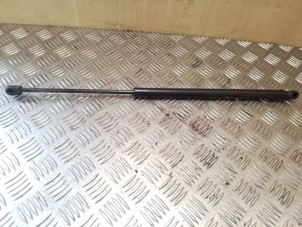 Tailgate/trunk strut/damper 817701F010