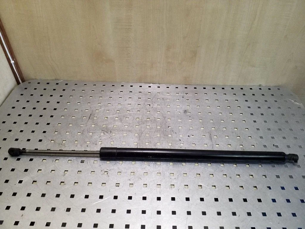Tailgate/trunk strut/damper 7H0827550