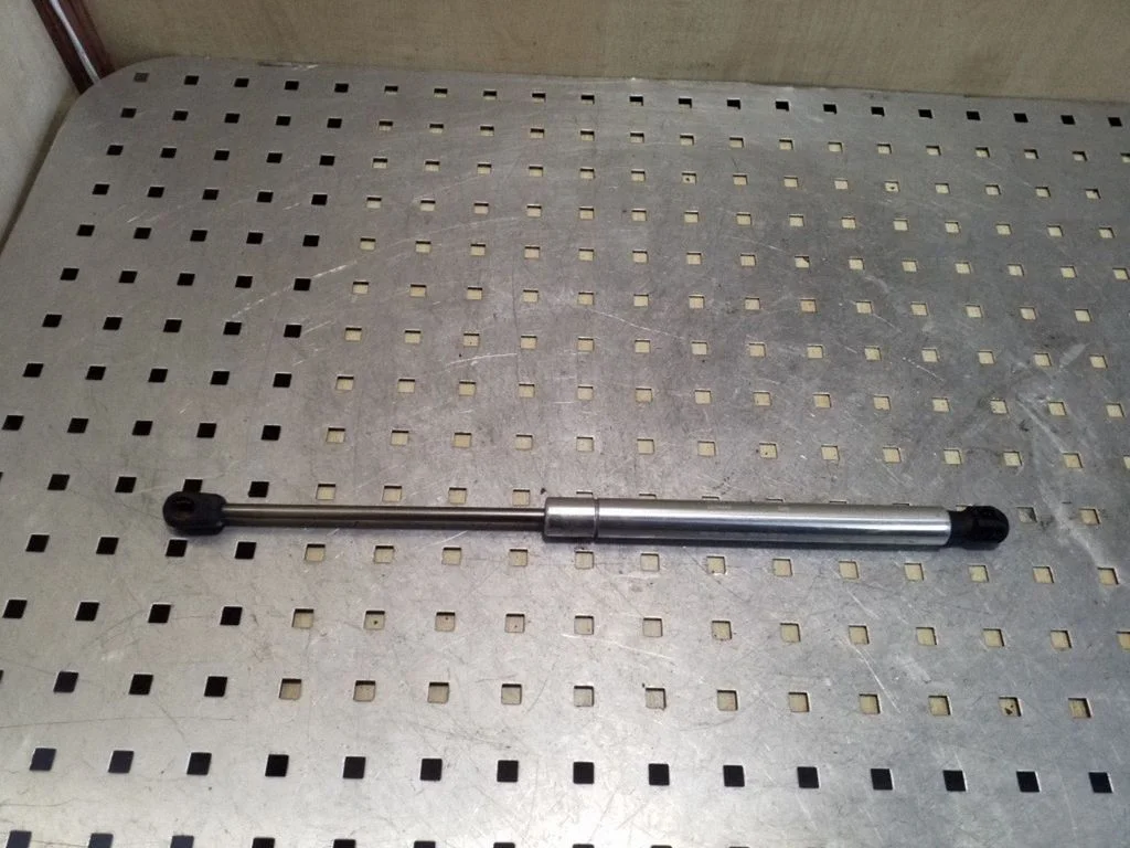 Tailgate/trunk strut/damper 4E0827551A – Audi A8 S8 D3 4E (2002-2009)