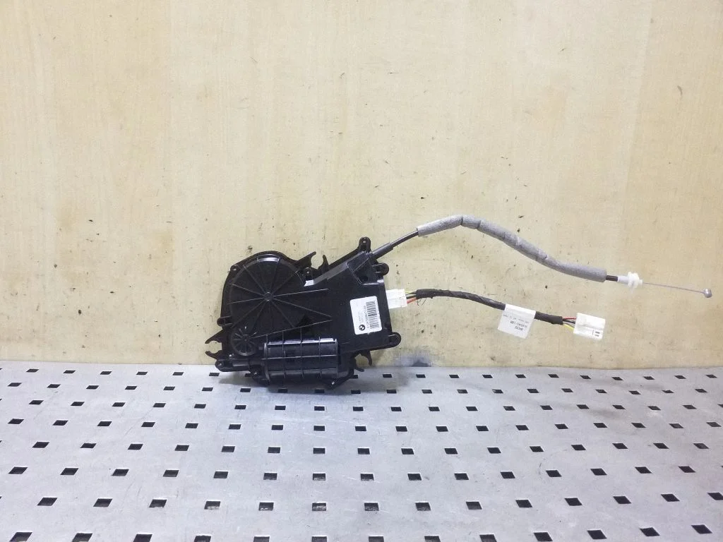 Tagaluugi sulgemismootor 51247208371