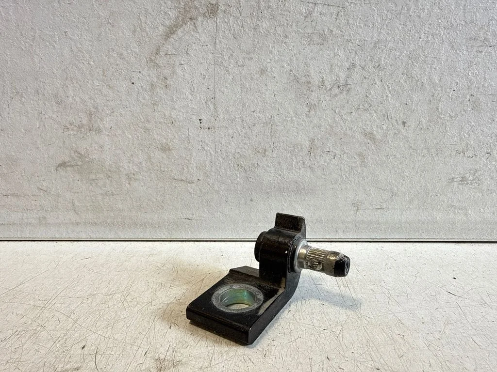 Front door upper hinge – left