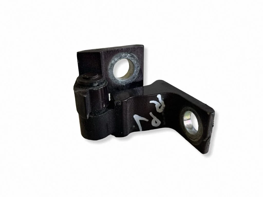 Priekšējā augšējā eņģe 8X4833408A