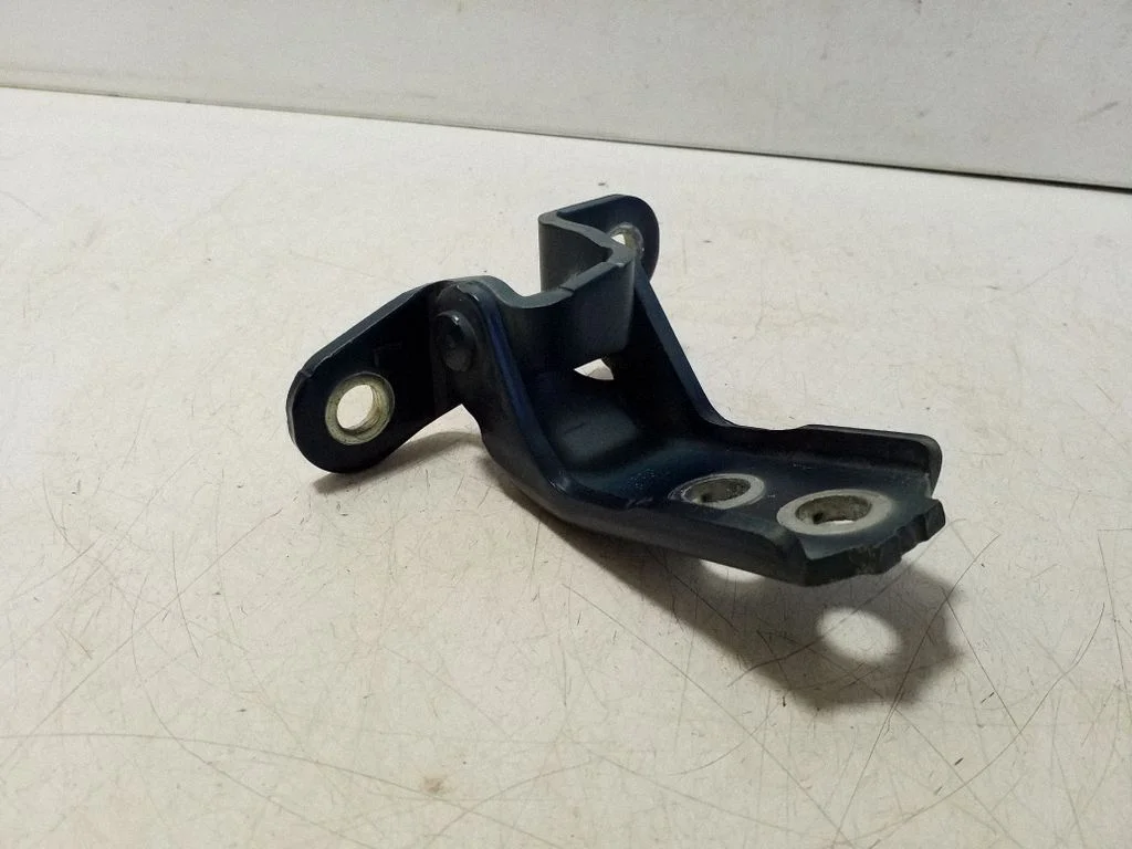 Front door upper hinge – left
