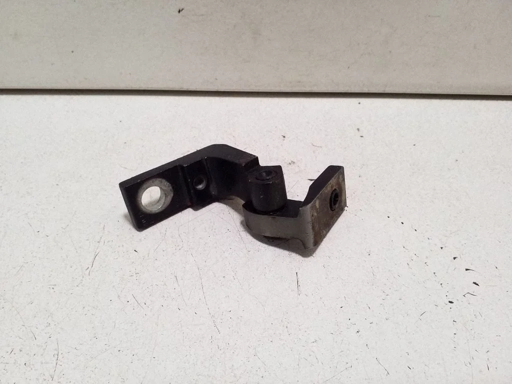 Front door upper hinge – right