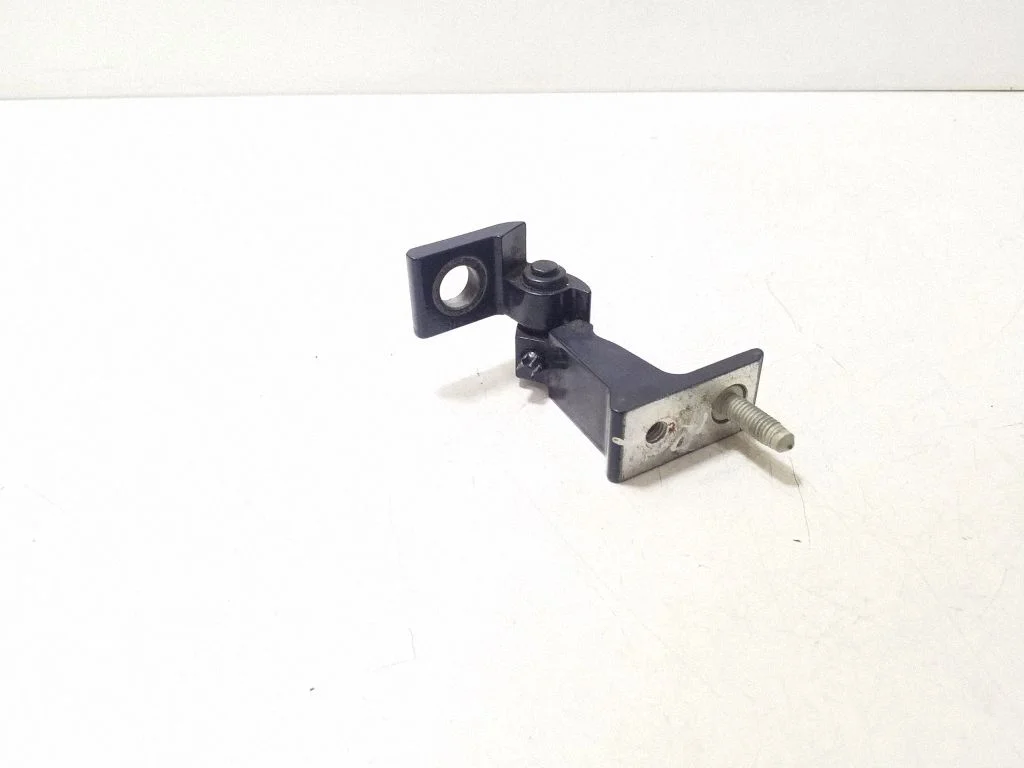 Front door upper hinge 80A831403B – Audi Q4 e-tron (2021-)