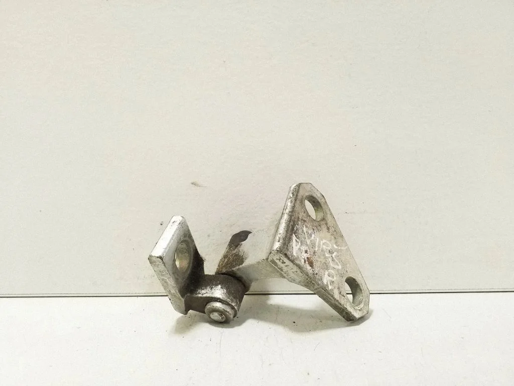 Front door upper hinge – right