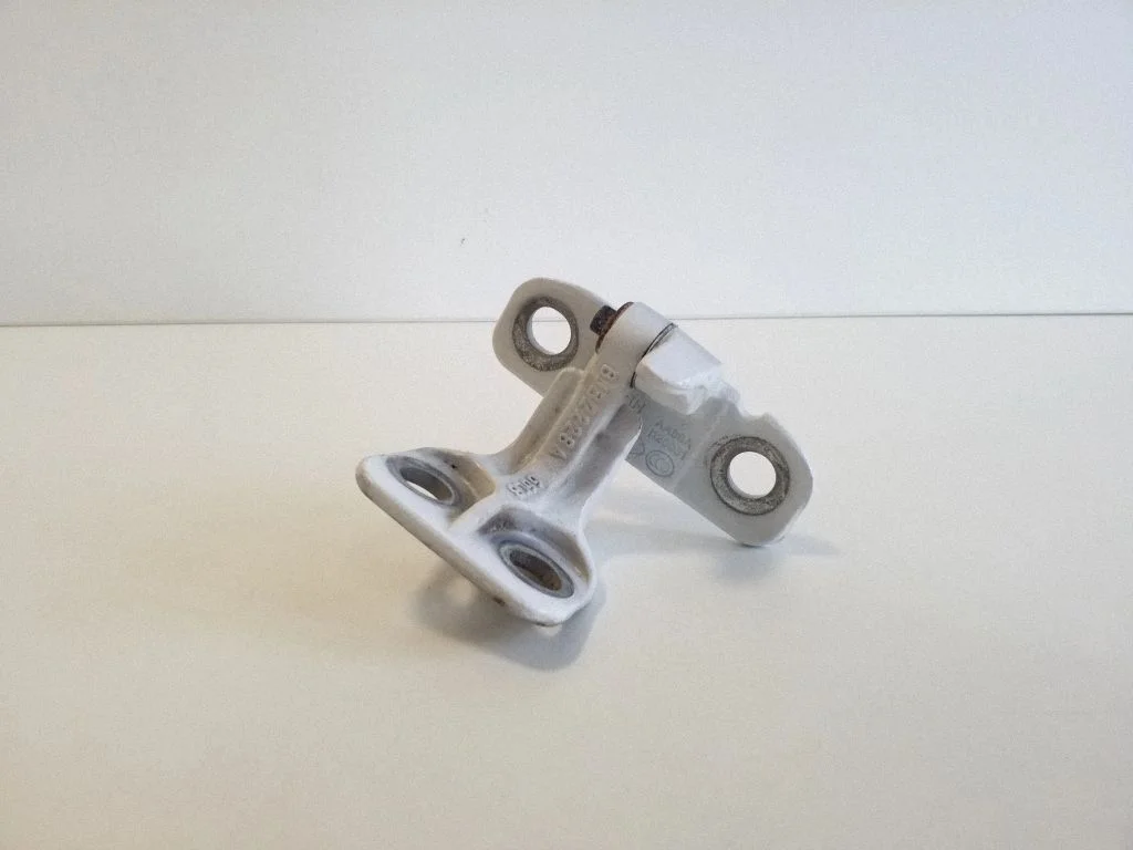 Esiukse ülemine hing BJ32228A