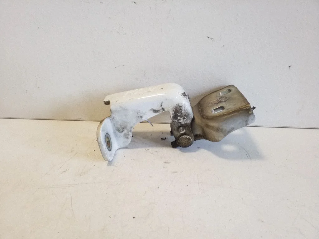 Front door upper hinge – left