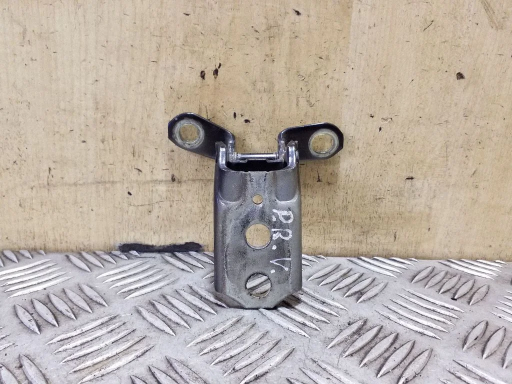 Front door upper hinge – right