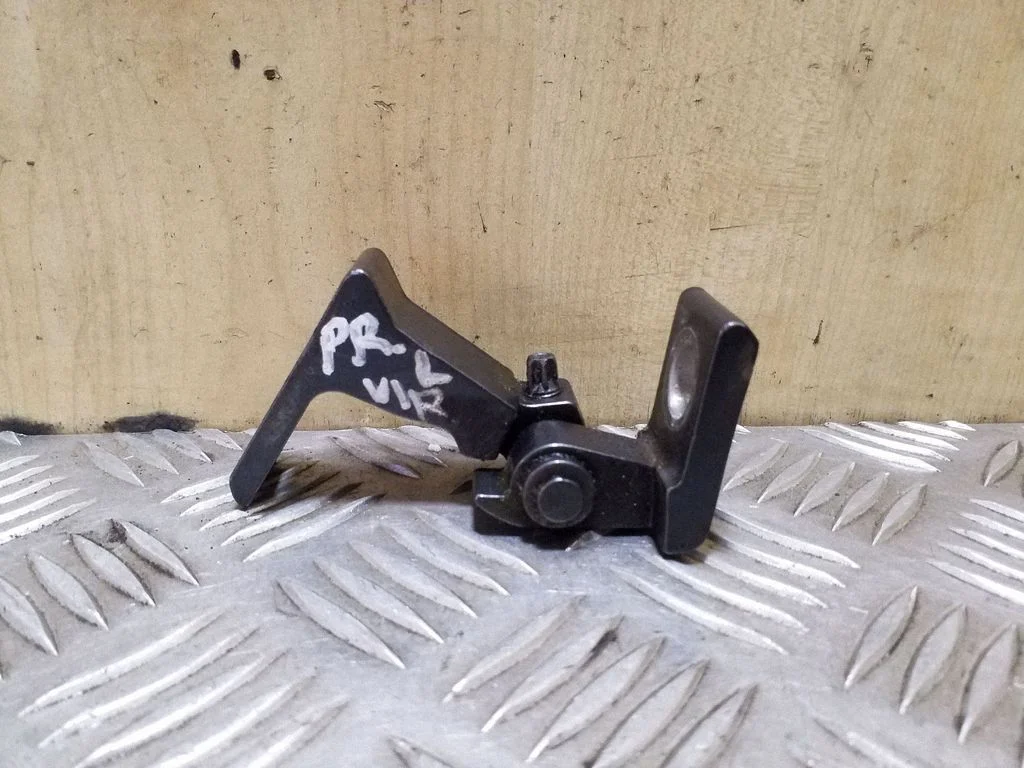 Front door upper hinge 4H0831401A – Audi A8 S8 D4 4H (2010-2016)