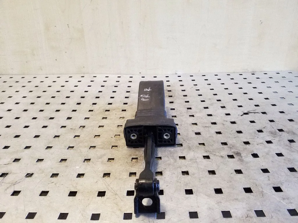 Front door check strap stopper 4G0837249A