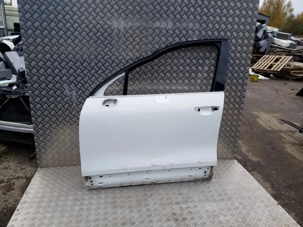 Front door – Porsche Cayenne (92A) (2010-2017)