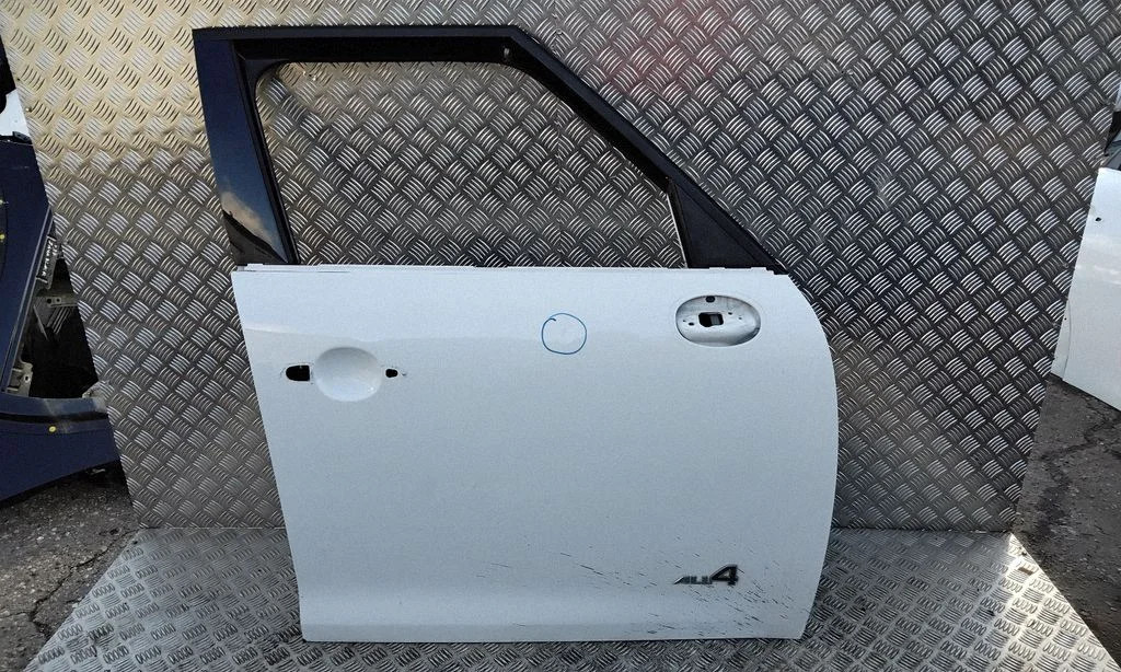 Priekšējās durvis – Mini Cooper Countryman R60 (2011-2016), labā