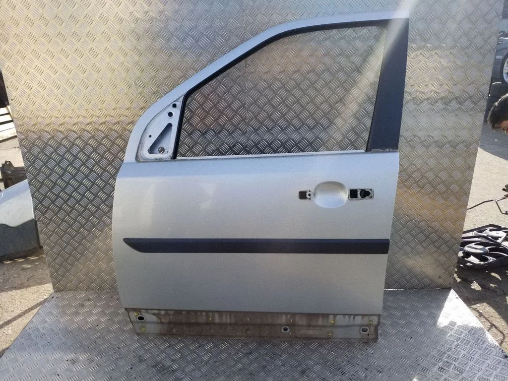 Front door – Land Rover Freelander 2 - LR2 (2007-2016)