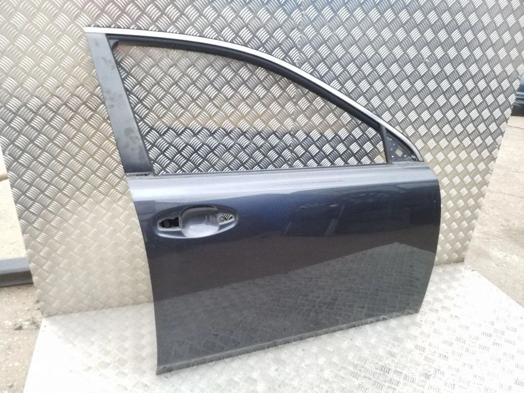 Esiuks – Subaru Outback (2009-2014)