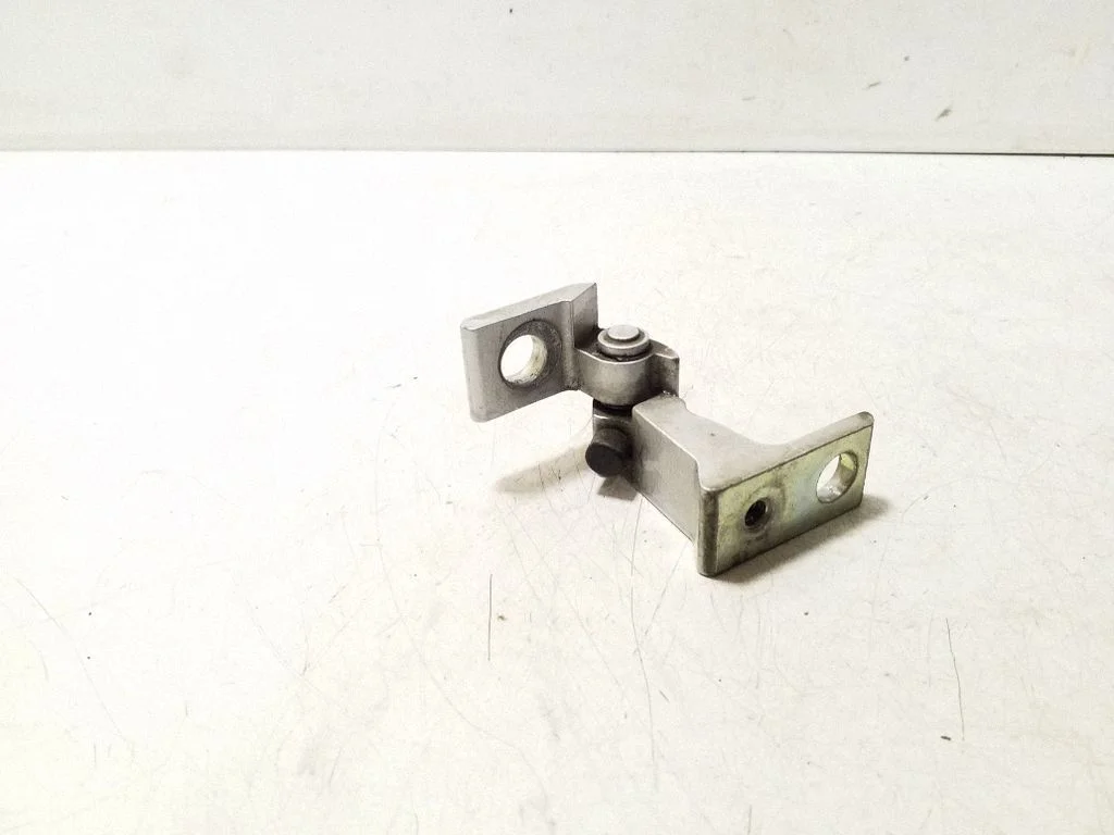 Front door lower hinge 8X0831403E