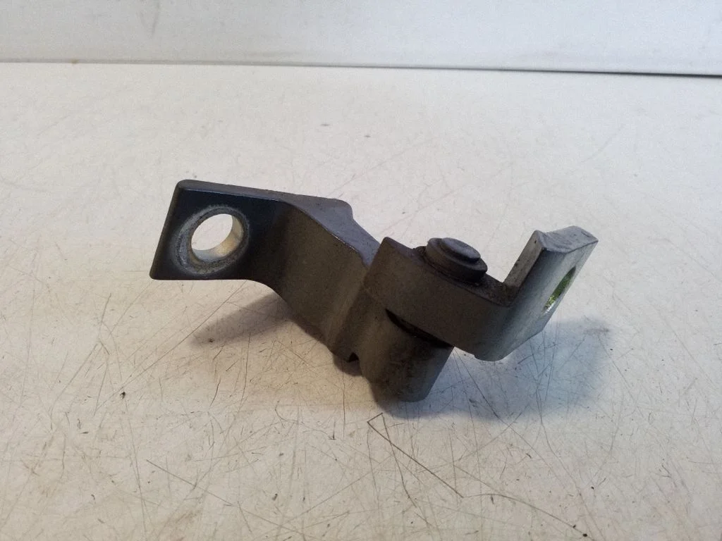 Front door lower hinge 8X0831403E