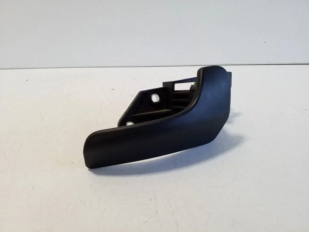 Front door interior handle – right