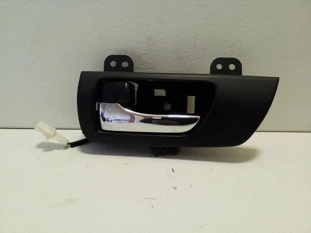 Front door interior handle – Lexus RX III (2008-2015)