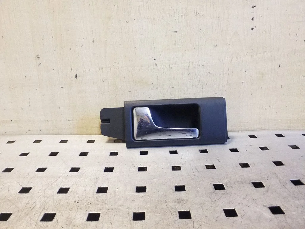 Front door interior handle 4A0837019B