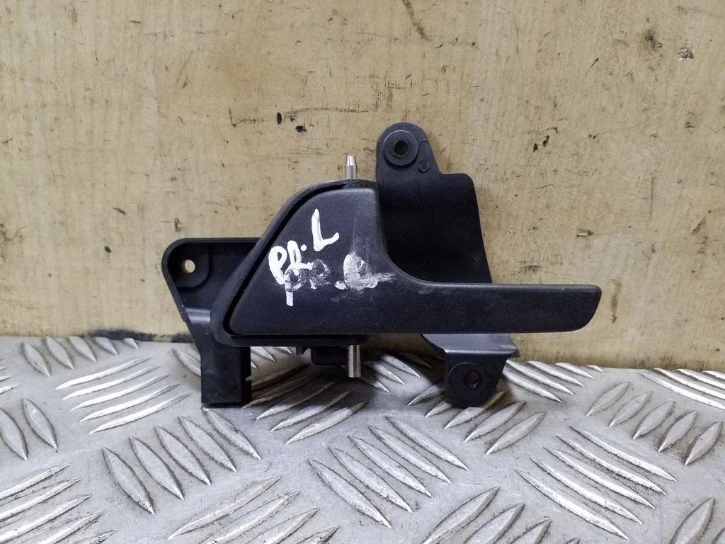 Iekšējais atvēršanas rokturis – Volkswagen Transporter - Caravelle T5 (2003-2015)