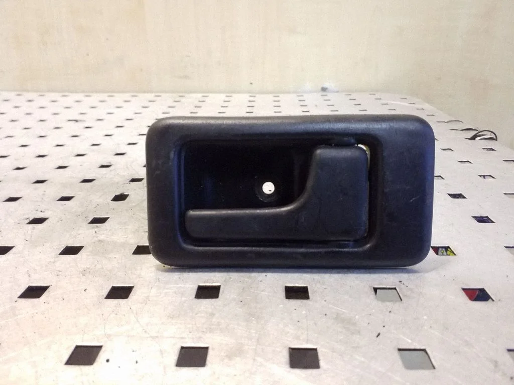 Front door interior handle – Opel Frontera B (1998-2004)