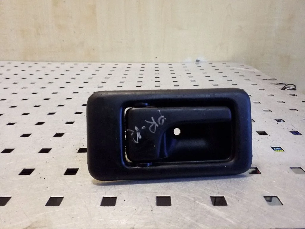 Front door interior handle – Opel Frontera B (1998-2004)