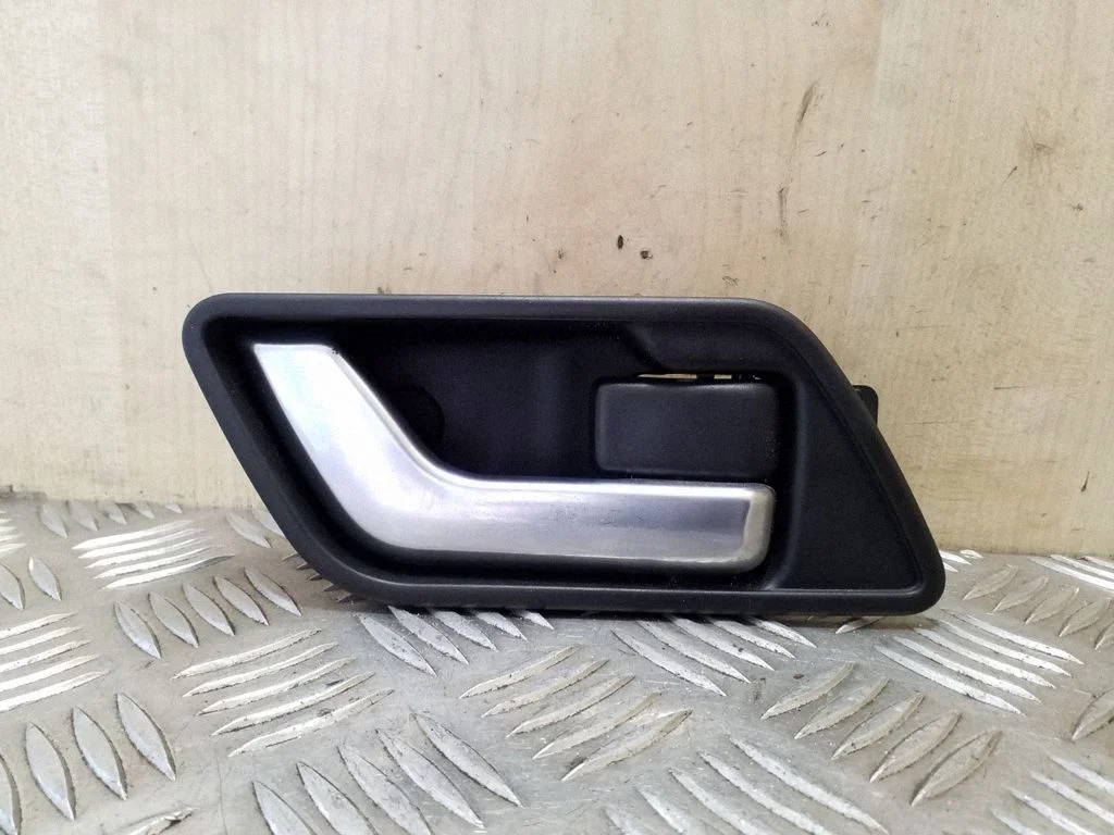 Iekšējais atvēršanas rokturis – Land Rover Range Rover Sport L320 (2005-2013)