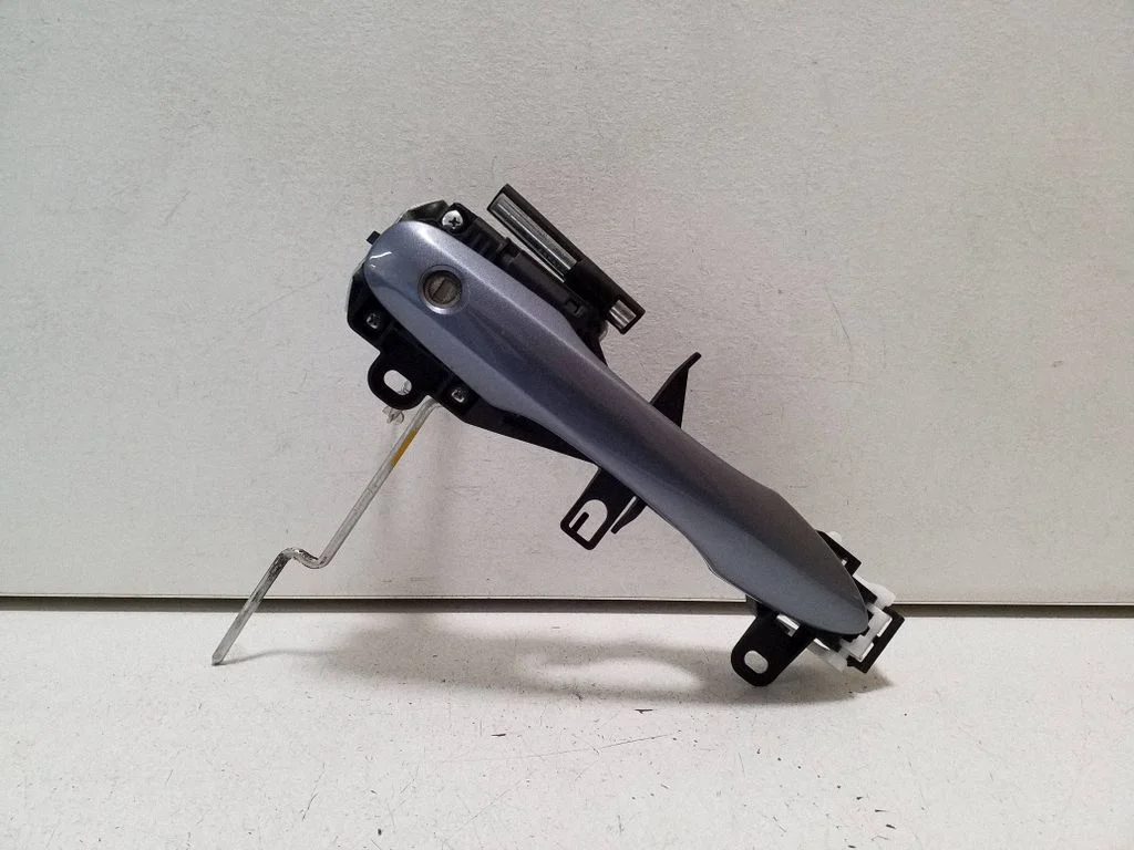 Front door exterior handle – right